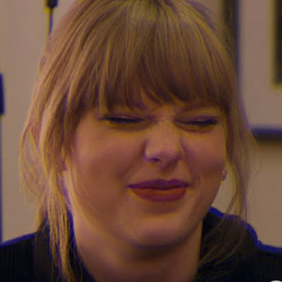 Meet your Posher, Evie - Picture 1 of 1